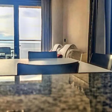Belvilla By Oyo Apartamento 2habitaciones * 푸엔히롤라